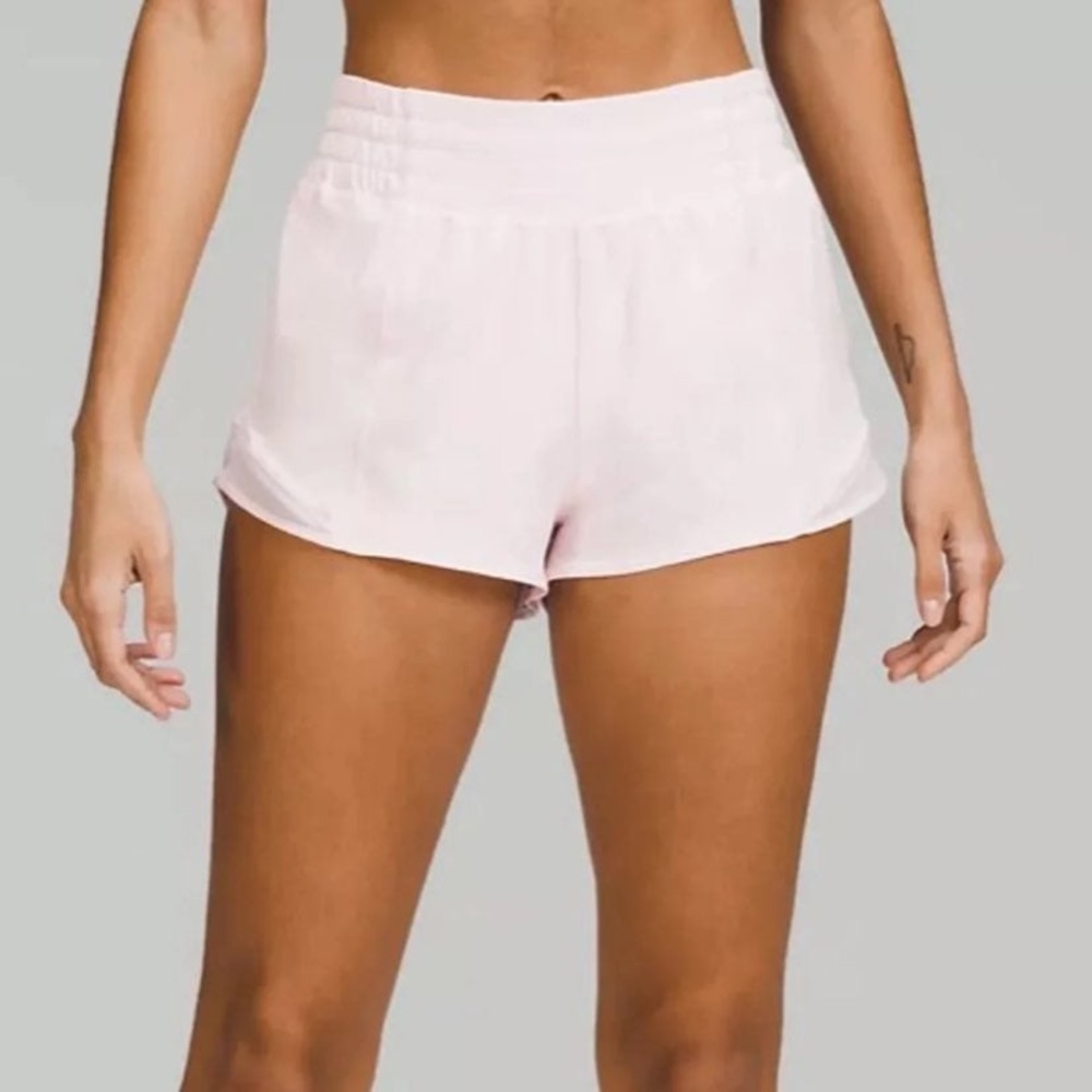 lululemon 4 inch hotty hot shorts